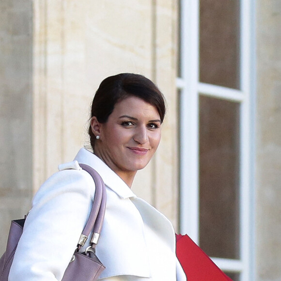 Marlène Schiappa, Secrétaire d'État à l'Égalité entre les femmes et les hommes - Conseil des ministres au palais de l'Elysée à Paris. Le 22 novembre 2017 © Stéphane Lemouton