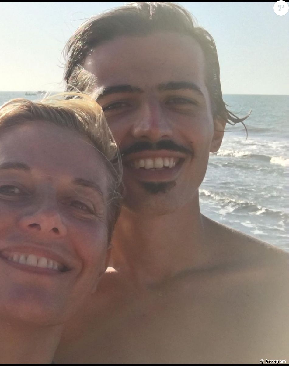 Flavie Flament et son fils Antoine prennent la pose en duo sur Instagram.