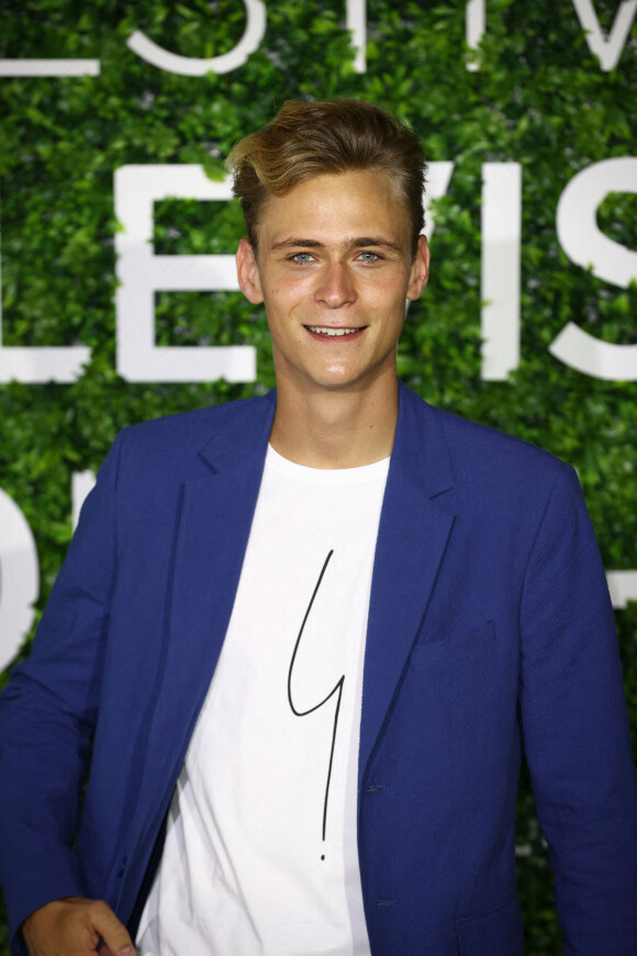 Hector Langevin au photocall de la série "Demain nous appartient" lors du 60ème Festival de Télévision de Monte-Carlo au Grimaldi Forum à Monaco, le 19 juin 2021.