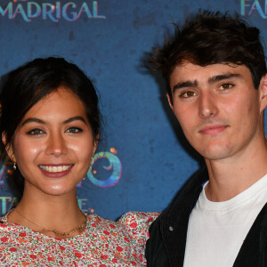 Vaimalama Chaves (Miss France 2019) et son compagnon Nicolas Fleury - Avant-première du film "Encanto" de Disney au Grand Rex à Paris le 19 novembre 2021. © Veeren/Bestimage