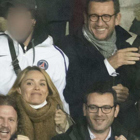 Dany Boon et ses fils Mehdi Boon et Eytan Boon - Dany Boon et ses fils assistent à la huitième de finale aller de la Ligue des champions entre le PSG et le Real Madrid au Parc des Princes à Paris le 15 février 20222.