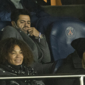 Jamel Debbouze - People lors de la huitième de finale aller de la Ligue des champions entre le PSG et le Real Madrid au Parc des Princes à Paris le 15 février 2022. © Cyril Moreau/Bestimage