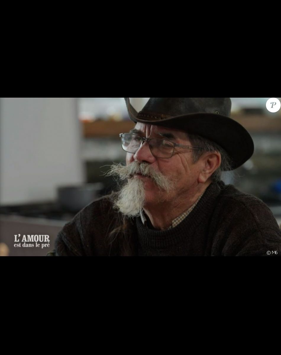 Alain lors du tournage de son portrait pour "L'amour est dans le pré 2022", diffusé le 21 février sur M6