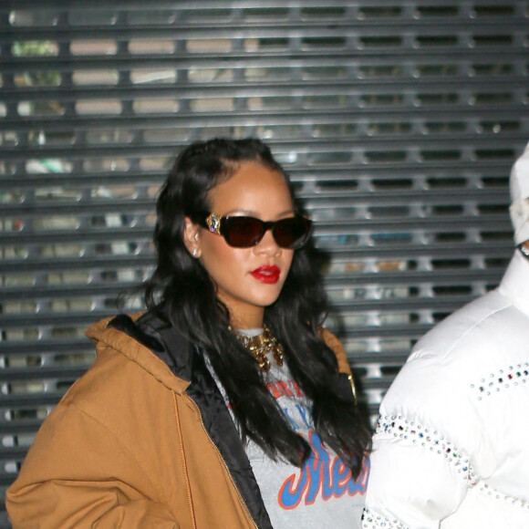 Rihanna, enceinte, et son compagnon A$AP Rocky sont allés dîner au restaurant italien Carbone à New York, le 18 février 2022.