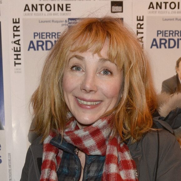 Julie Depardieu - Photocall de la générale de la pièce "L'être ou pas" au Théâtre Antoine à Paris le 21 mars 2016. © Coadic Guirec/Bestimage