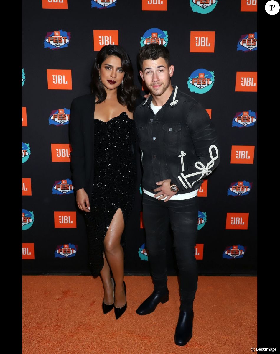 Priyanka Chopra et son mari Nick Jonas au photocall de la 3ème édition de la soirée "JBL Fest" à Las Vegas, le 10 octobre 2019.