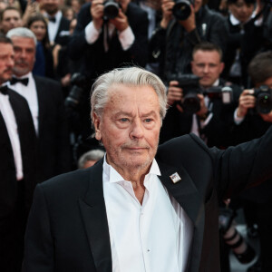 Alain Delon lors de première du film "Une Vie Cachée Life" lors du 72ème Festival International du Film de Cannes, France, le 19 mai 2019.