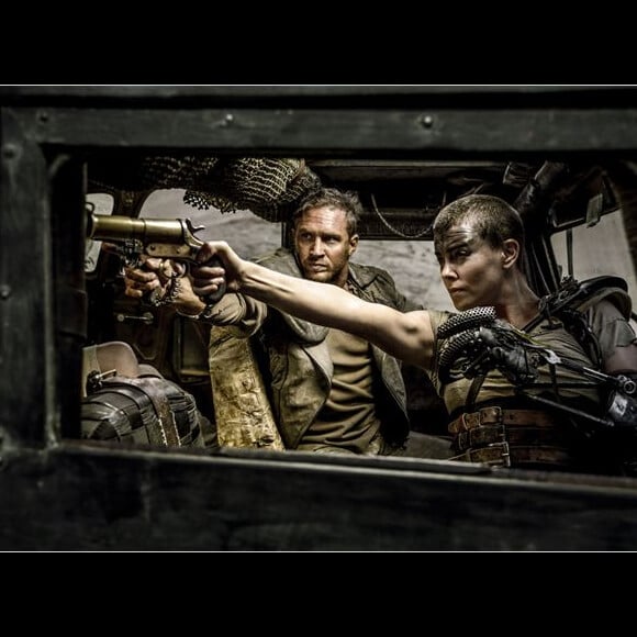 Tom Hardy et Charlize Theron dans le film "Mad Max - Fury Road".