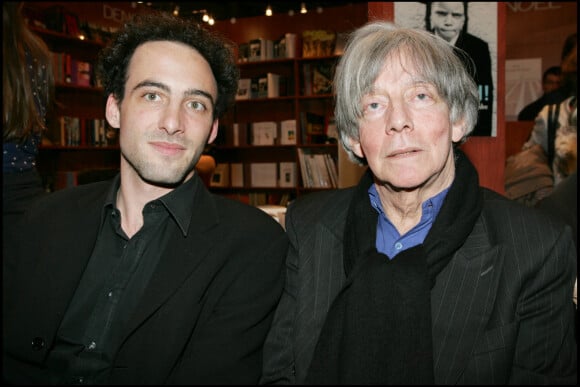 André Glucksmann et son fils Raphaël lors du salon du Livre à Paris en 2008