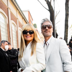 Rita Ora et son compagnon Taika Waititi ont assisté au défilé de mode Fendi, collection prêt-à-porter automne-hiver 2022/2023, lors de la Fashion Week de Milan. Le 23 février 2022. © Tiziano Da Silva / Bestimage