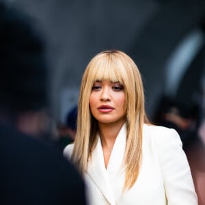 Rita Ora et son compagnon Taika Waititi ont assisté au défilé de mode Fendi, collection prêt-à-porter automne-hiver 2022/2023, lors de la Fashion Week de Milan. Le 23 février 2022. © Tiziano Da Silva / Bestimage