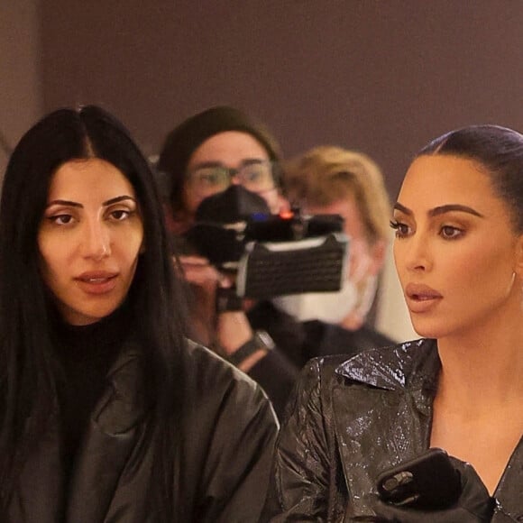 Kim Kardashian fait du shopping à la boutique Antonia, à Milan. Le 24 février 2022.