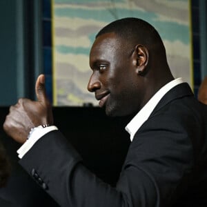 Omar Sy - Photocall de la 47ème édition de la cérémonie des César à l'Olympia à Paris, le 25 février 2022. © JB Autissier/Panoramic/Bestimage 