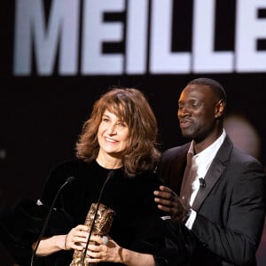 Valérie Lemercier (Cesar de la meilleure actrice dans Aline), Omar Sy - 47ème édition de la cérémonie des César à l'Olympia à Paris le 25 février 2022. © Borde / Jacovides / Bestimage 