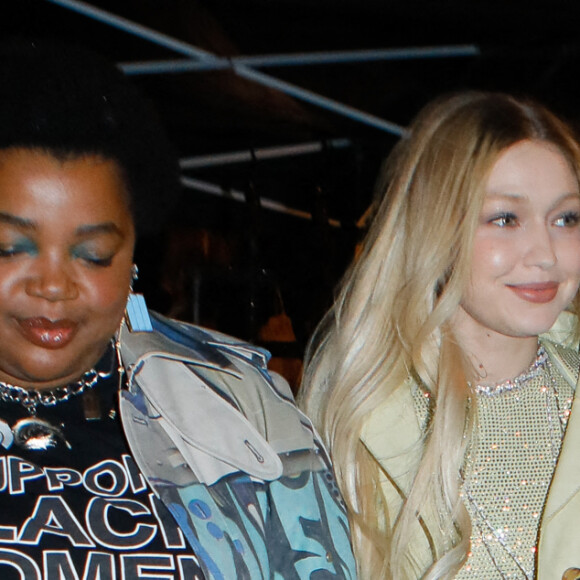 Gigi Hadid a participé au défilé Off-White™, collection automne-hiver 2022-2023, au Palais Brongniart. Paris, le 28 février 2022. © Veeren - Christophe Clovis/BestImage