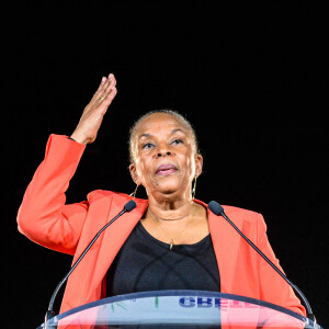 ChristianneTaubira - Christiane Taubira, gagnante de la primaire populaire et candidate à l'élection présidentielle 2022, est en meeting à Créteil le 12 février 2022. © Autissier / Panoramic / Bestimage 