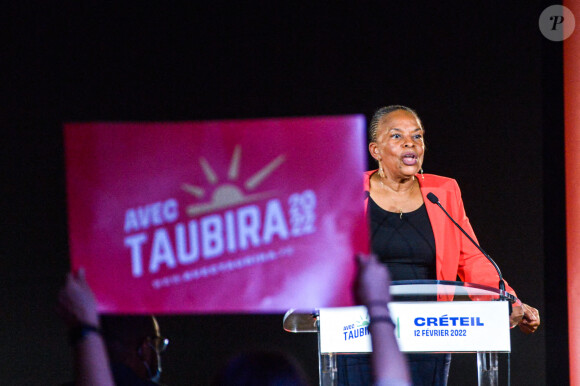 Christiane Taubira - Christiane Taubira, gagnante de la primaire populaire et candidate à l'élection présidentielle 2022, est en meeting à Créteil le 12 février 2022. © Autissier / Panoramic / Bestimage 