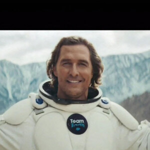 Matthew McConaughey dans une publicité pour "Salesforce" diffusée pendant le Super Bowl. Los Angeles. Le 13 février 2022. 