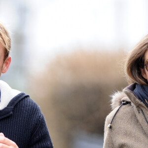 Décès de Shane Warne - Elizabeth Hurley et son compagnon Shane Warne se promenent dans les rues de Londres. Le 13 mars 2013