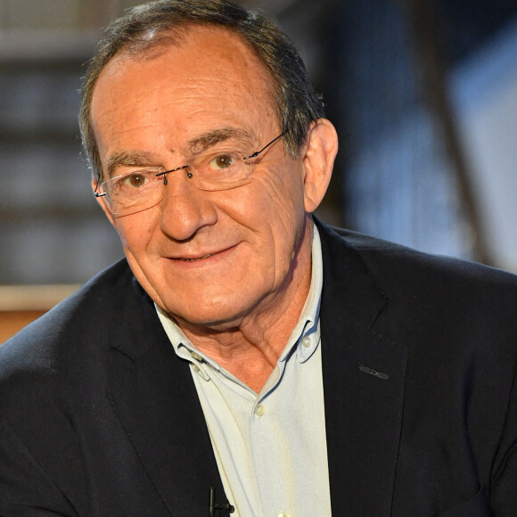 Jean-Pierre Pernaut lors de l'enregistrement de l'émission "Animaux Stars", le 23 novembre 2021. © Veeren/Bestimage