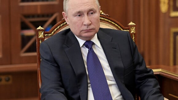 Vladimir Poutine botoxé ? Chirurgie esthétique, traitement à la cortisone... Son visage figé crée des rumeurs
