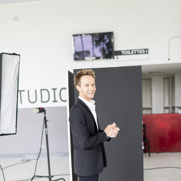 Exclusif - Cyril Féraud - Backstage de l'émission "Spectaculaire" à Paris, diffusée le 15 janvier sur France 2.  © Pierre Perusseau / Bestimage 