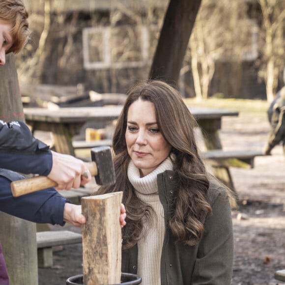 Catherine (Kate) Middleton, visite le Centre de la Fondation royale pour la petite enfance lors de son voyage au Danemark La duchesse visite un jardin d'enfants de la forêt pour en savoir plus sur leur approche de l'apprentissage, qui se concentre sur le développement social et émotionnel. Copenhague, le 23 février 2022.