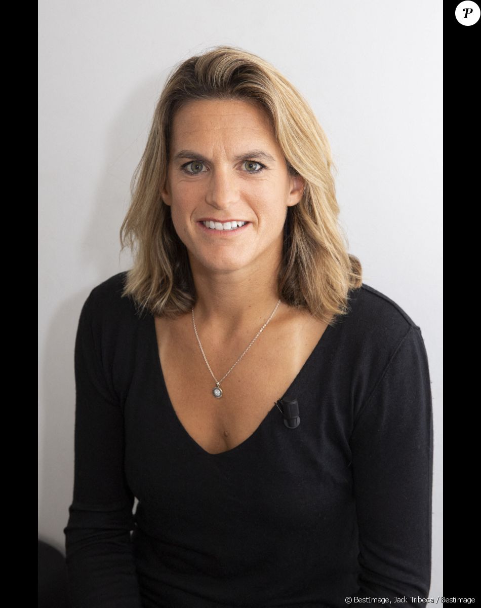 Exclusif - Amélie Mauresmo - Backstage de l'enregistrement de l'émission "On Est En Direct" (OEED), présentée par L.Ruquier, diffusée sur France 2, le 3 octobre 2020 © Jack Tribeca / Bestimage