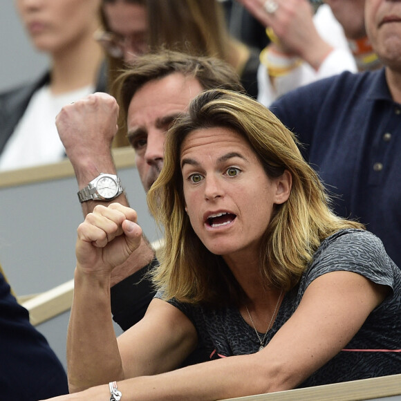 Amélie Mauresmo (entraineur de L.Pouille) dans les tribunes lors des internationaux de tennis de Roland Garros à Paris, France, le 30 mai 2019. © Jean-Baptiste Autissier/Bestimage 