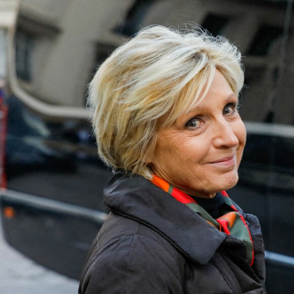 Evelyne Dhéliat - Sorties des obsèques de Jean-Pierre Pernaut en la Basilique Sainte-Clotilde à Paris le 9 mars 2022. © Christophe Clovis / Bestimage