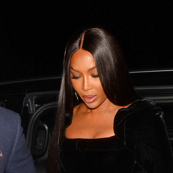 Naomi Campbell arrive à l'Annabel's pour assister à la soirée post-BAFTA organisée par Vogue et Tiffany & Co. Londres, le 13 mars 2022.