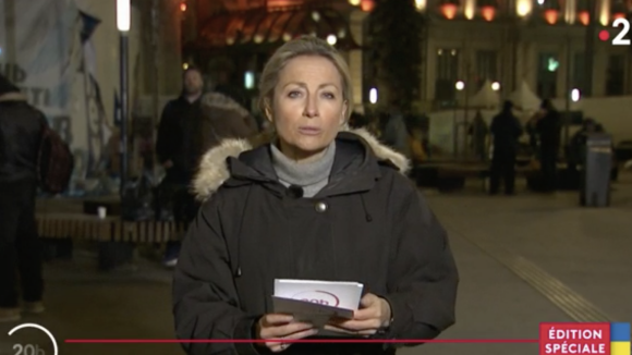 Anne-Sophie Lapix présente le journal de 20h sur France 2 en directe de l'Ukraine où la guerre avec la Russie fait rage