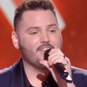 Kevin rejoint l'équipe de Florent Pagny dans "The Voice 11" - Émission du 19 mars 2022, TF1