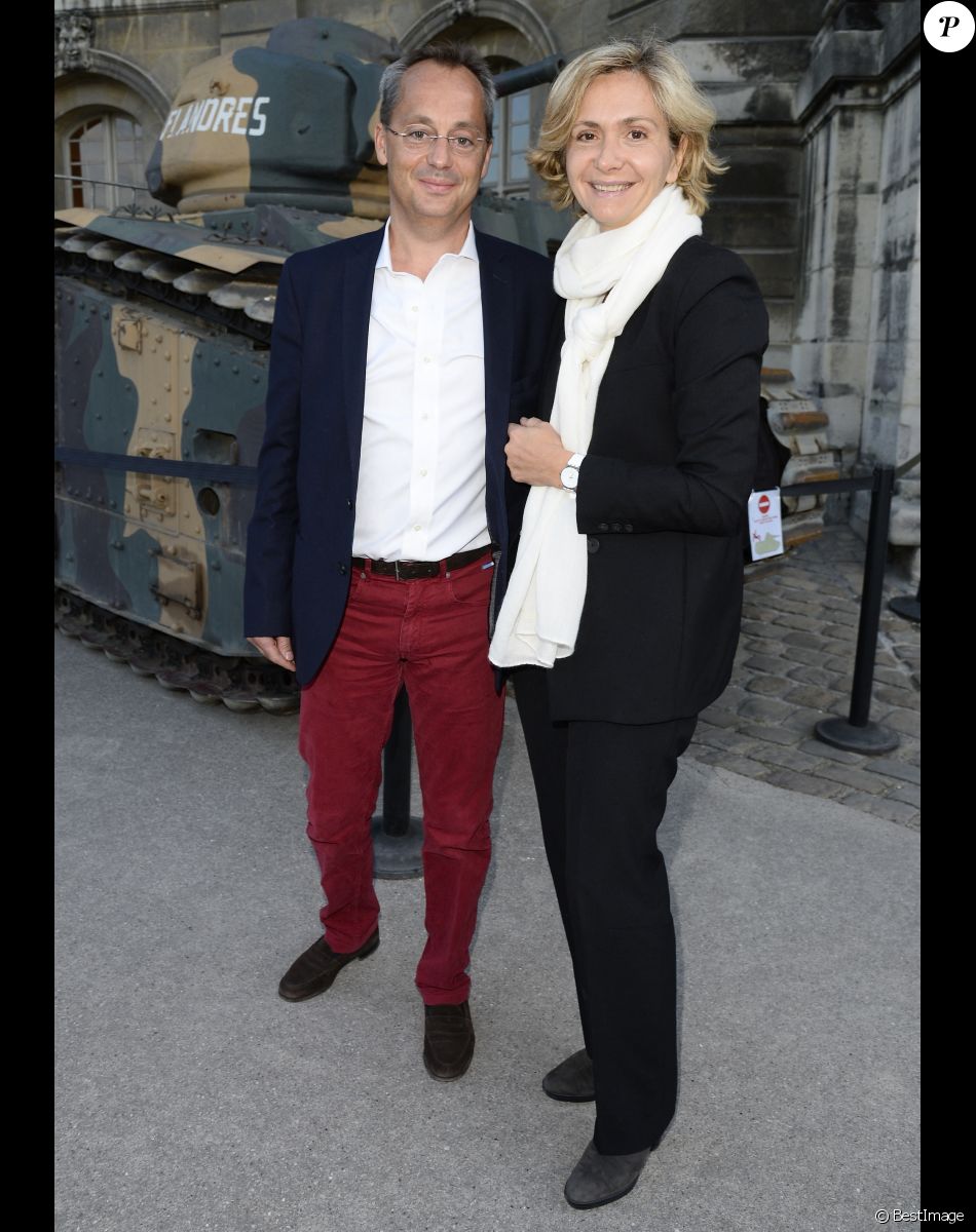 Valérie Pécresse et son mari Jérôme Pécresse lors de la représentation du spectacle "Ami entends-tu ?" aux Invalides à Paris