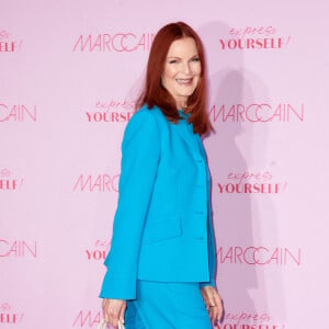 Marcia Cross assiste au défilé Marc Cain, collection automne-hiver 2022, lors de la Fashion Week de Berlin.