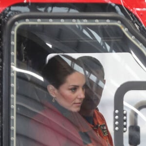 Le prince William, duc de Cambridge, Catherine Kate Middleton, duchesse de Cambridge lors d'une visite de la base de secours de Caenarfon le 8 mai 2019.