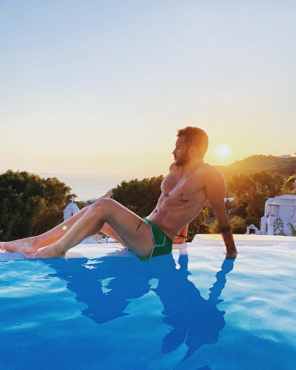 Photo : Ermanno Barnaba Di Buja (Les Princes de lAmour) pose sur  Instagram. - Purepeople