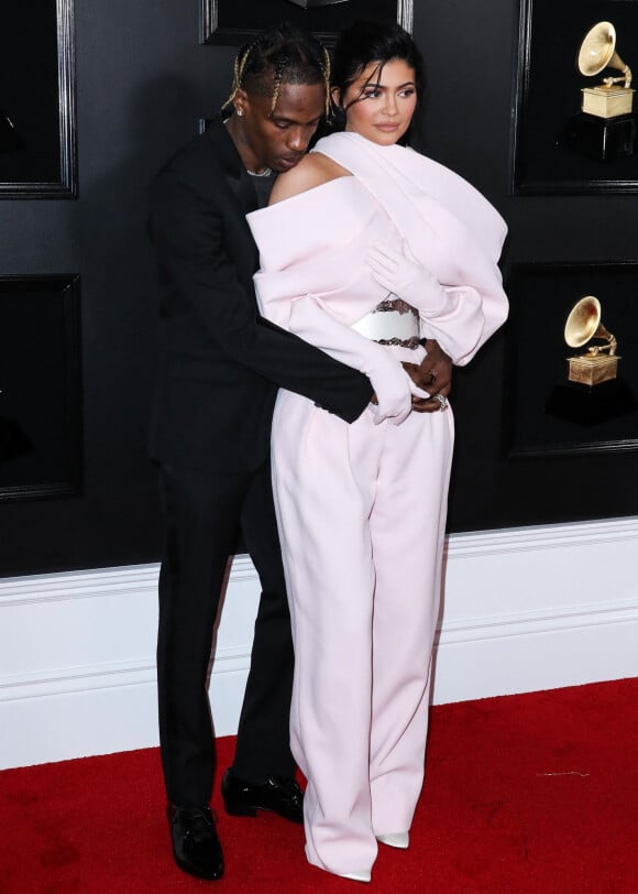 Travis Scott et sa compagne Kylie Jenner - Les célébrités posent lors du photocall de la soirée des GRAMMY Awards au Staples Center de Los Angeles le 10 février, 2019 