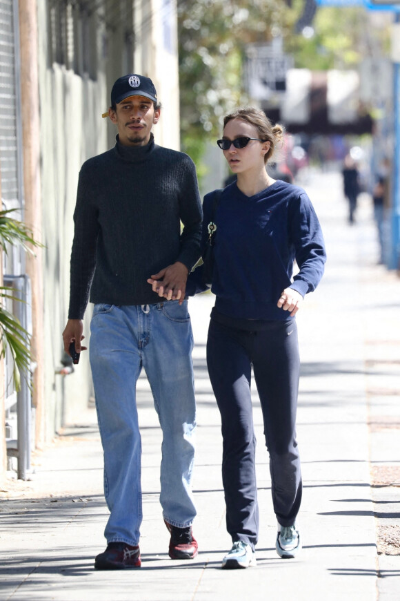 Exclusif - Lily-Rose Depp et son petit ami Yassine Stein vont prendre leur petit-déjeuner à West Hollywood.