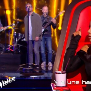 Eric Di Meco avec son groupe dans "The Voice 2022", le 19 mars, sur TF1