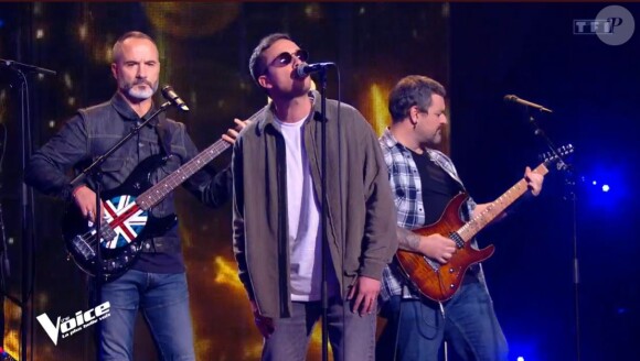 Eric Di Meco avec son groupe dans "The Voice 2022", le 19 mars, sur TF1