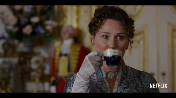 Ruth Gemmell incarne Lady Violet Bridgerton dans la série "La Chronique des Bridgerton".