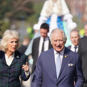 Le prince Charles et Camilla Parker Bowles, duchesse de Cornouailles, en visite à Belfast, à l'occasion de leur visite officielle de deux jours en Irlande du Nord. Le 23 mars 2022 