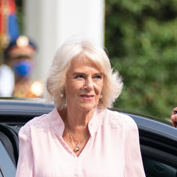 Camilla Parker Bowles, duchesse de Cornouailles, reçue par le président égyptien Abdel Fattah al-Sissi et la première dame Entissar Amer au palais d'El-Orouba au Caire, le 18 novembre 2021, dans le cadre de leur visite au Moyen-Orient. 