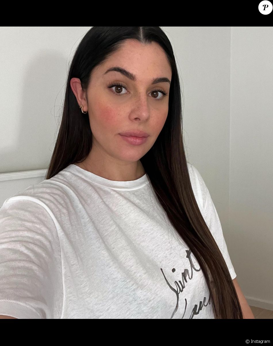 Coralie Porrovecchio prend la pose sur Instagram