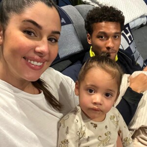Coralie Porrovecchio et Boubacar Kamara avec leur fils Kingsley