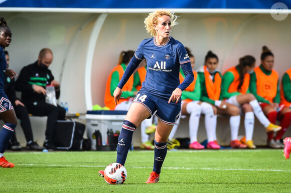 Kheira Hamraoui : Paris Saint Germain vs Saint Etienne - D1 Arkema à Paris, France, le 17 octobre 2021. © Jean-Baptiste Autissier/Panoramic/Bestimage