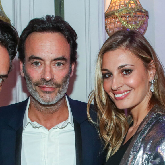 Killian Hennessy, Anthony Delon et sa compagne Sveva Alviti assistent au dîner de l'association AEM (Un Avenir pour les Enfants du Monde), au profit des enfants du Rwanda, au Pavillon Ledoyen à Paris. Le 24 mars 2022 © Borde-Rindoff / Bestimage