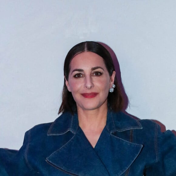 Amira Casar assiste au dîner de l'association AEM (Un Avenir pour les Enfants du Monde), au profit des enfants du Rwanda, au Pavillon Ledoyen à Paris. Le 24 mars 2022 © Borde-Rindoff / Bestimage