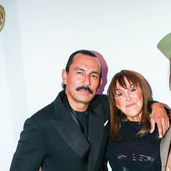 Haider Hackermann, Babeth Djian, Lou Doillon (enceinte) - People au dîner de l'association AEM (Un Avenir pour les Enfants du Monde), au profit des enfants du Rwanda, au Pavillon Ledoyen à Paris. Le 24 mars 2022 © Borde-Rindoff / Bestimage 